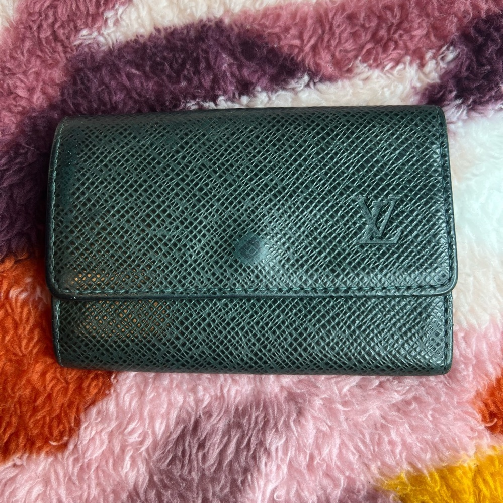Authentic Louis Vuitton Key Wallet